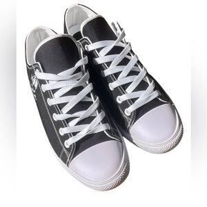 RAAD shop Unisex Black & White Skull Sneakers Skater Shoes SOLD OUT! 10M/11.5W